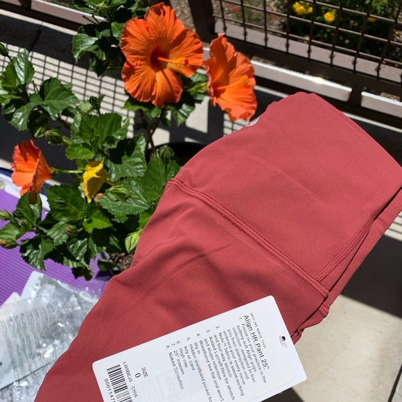 Lululemon Align leggings Size 0 - Picture 5 of 8